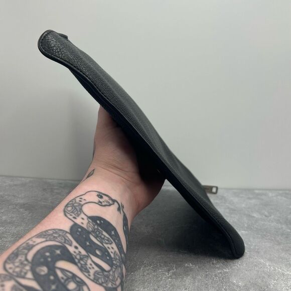 Fendi Faces Black Zip Leather Clutch Bag Mens Unisex 2016 Fall/Winter - Picture 6 of 16